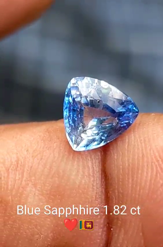 bi color sapphire 1.82 ct oval natural gemstone precious gemstone for ring or jewellery