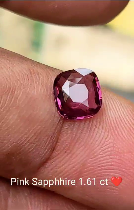pink sapphire 1.61 ct oval natural gemstone precious gemstone for ring or jewellery