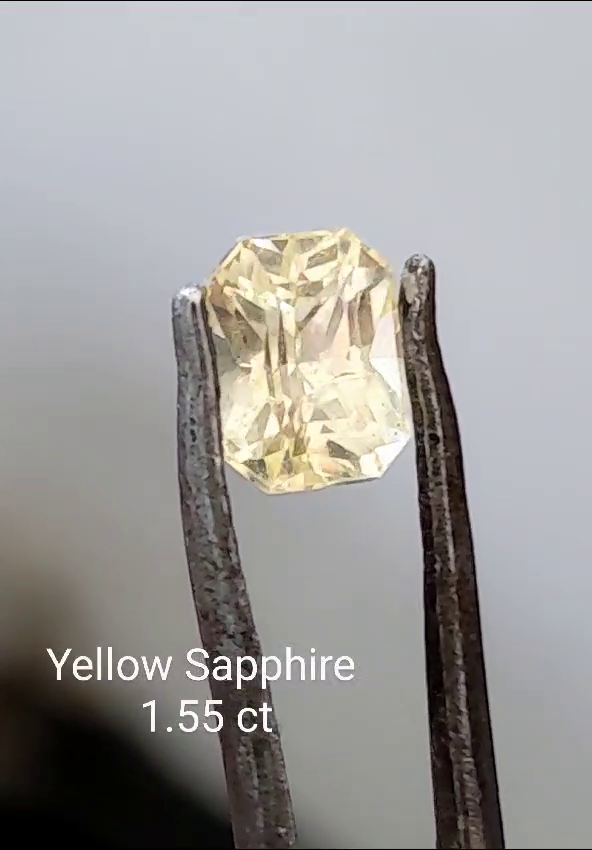 yellow sapphire gemstone 1.55 ct natural gems Ceylon srilanka for ring or jewelry